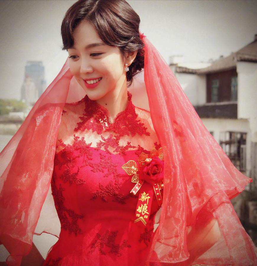 演员姜妍结婚了吗图片