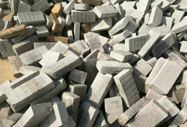 湖北华新新材阳新公司生产的机制压缩砖遭遇问题投诉