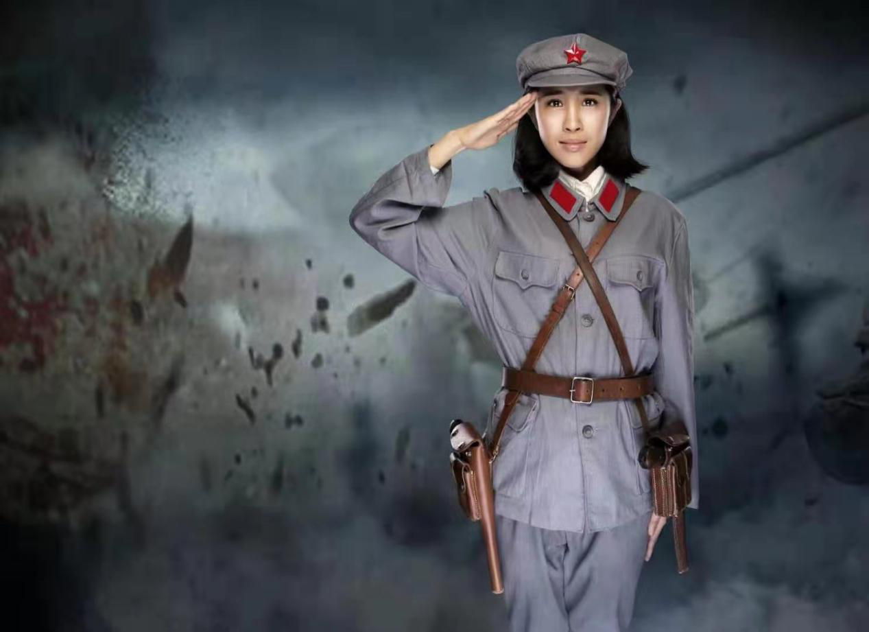 《半条被子》女一号饰演红军战士王木兰的李凤鸣剧照李凤鸣一直在努力