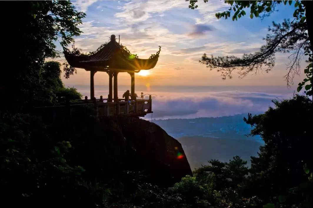 桂平西山风景名胜区具体票价以实际为准!