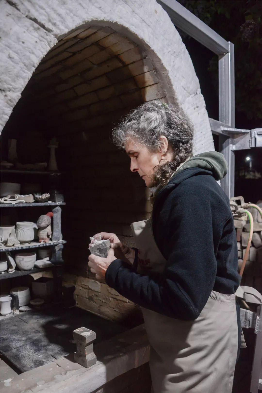 陶艺大师露丝安妮61特德保粗粝的精致丨刘爽艺术专栏丨艺术话廊