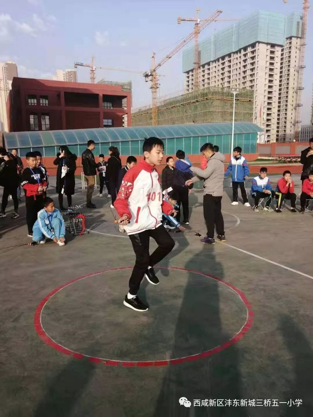 喜报 | 沣东五一小学喜获沣东新城中小学生三跳比赛四连冠