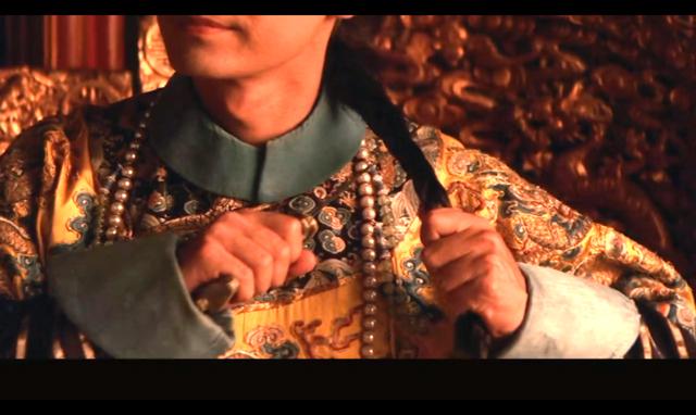 一部电影读懂溥仪中国最后一个皇帝3岁登基一生被囚