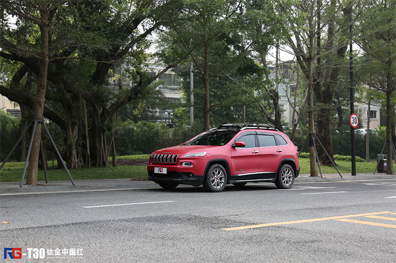 吉普自由光车身改色钛金中国红rg瑞集改色膜广州总店出品