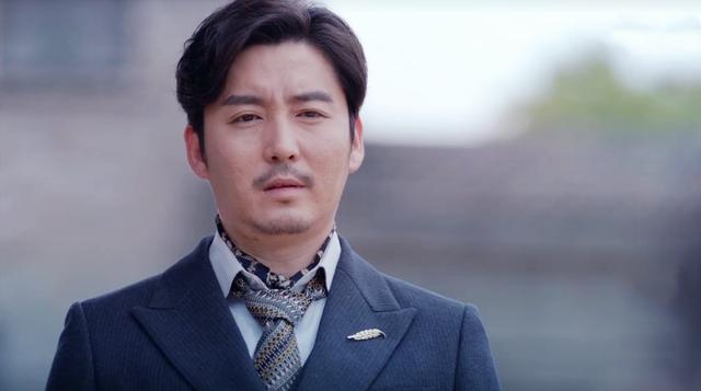 《惊蛰》乔瑜是假死,荒木惟故意把枪打偏,给陈山设下了一个圈套