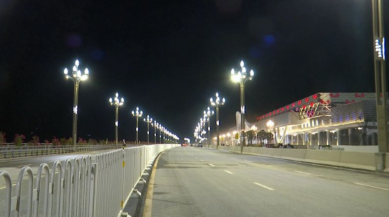 亮了靓了攀枝花火车南站首次穿上晚礼服