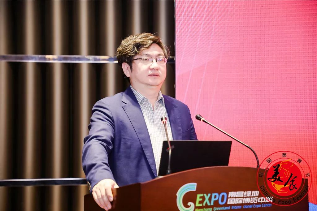 抖增学院首席服务官方世玉成都典食餐饮管理有限公司董事长张祖勇会上