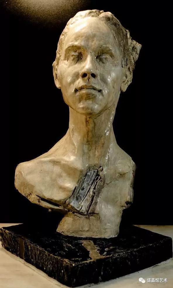 零的突破雕塑家董阳应邀出席第86届西班牙秋季艺术沙龙展