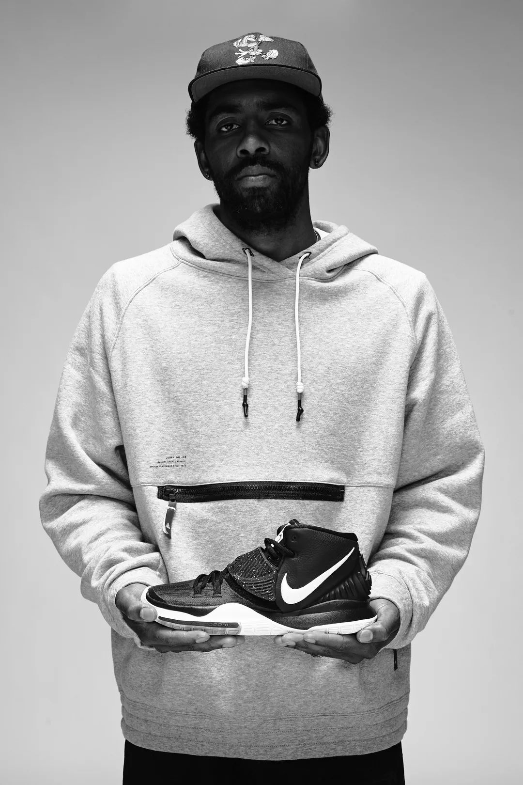 凯里·欧文:有的时候,人们忘记了运动员也是人