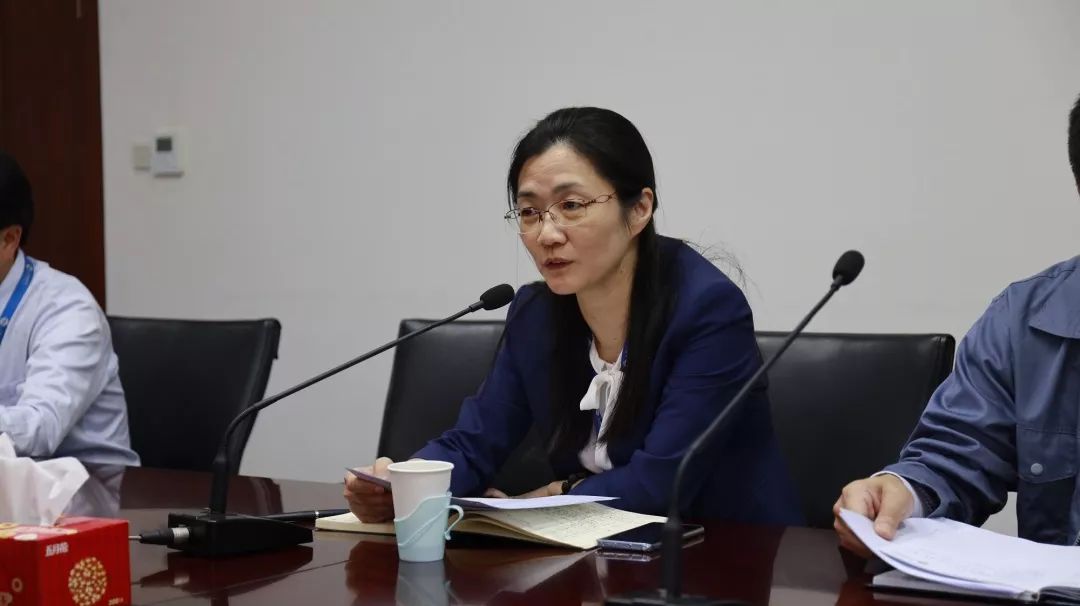 总经理阳虹指出经过工厂管理层的带头宣讲,迅速引发了工厂员工的高度