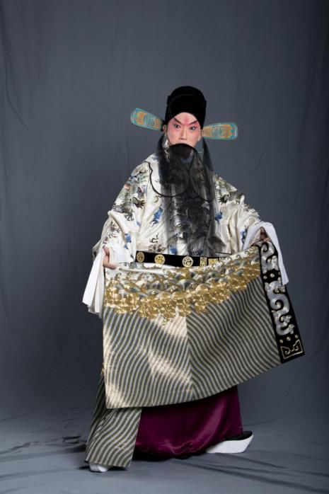 《南阳关》造型照 吴响军饰伍云召赵宏运上海京剧院优秀青年演员,工