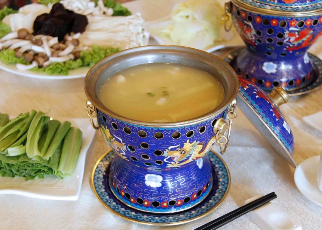 又到一年火锅季驱寒解馋的精品景泰蓝小火锅涮起来