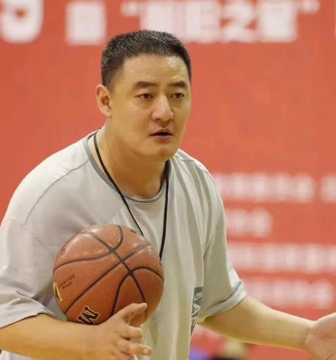 前中国男篮国手,北京首钢俱乐部球员,现篮球解说员焦健就十分看好北控