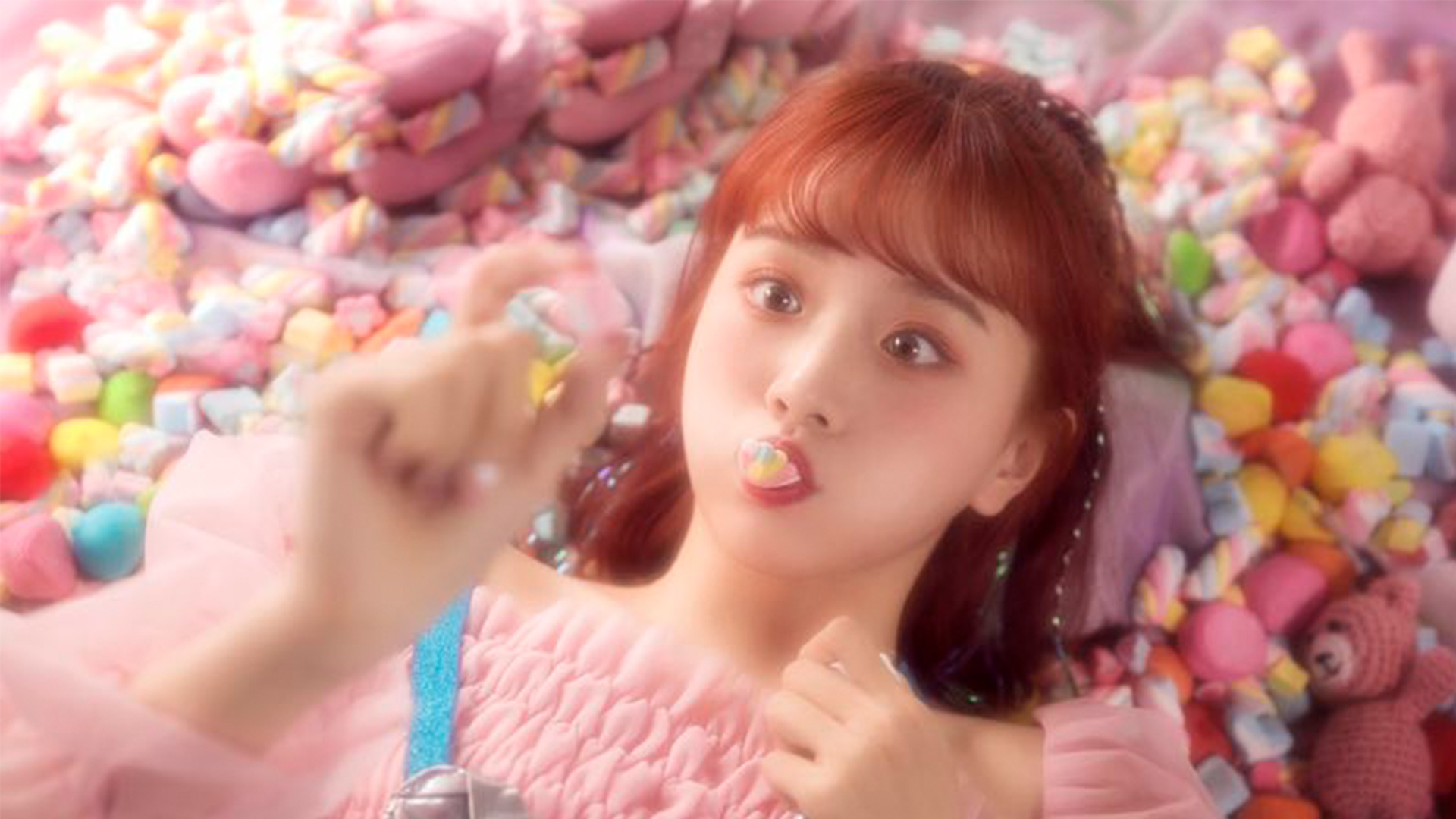 吴芊盈糖果系写真曝光甜美可爱气质满分