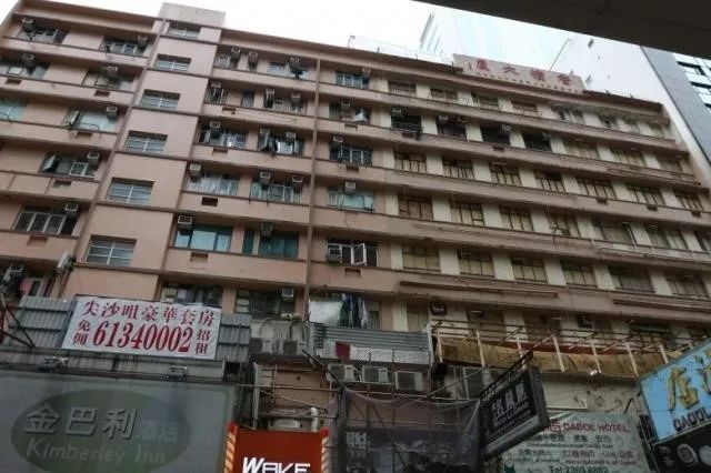 电视剧里的金宵大厦,是为了制造吸睛的低俗趣味,实则不然.
