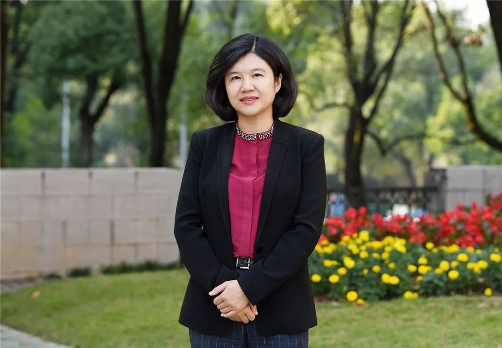 知重负重砥砺前行访市委常委郴州高新区党工委书记苏仙区委书记冯海燕