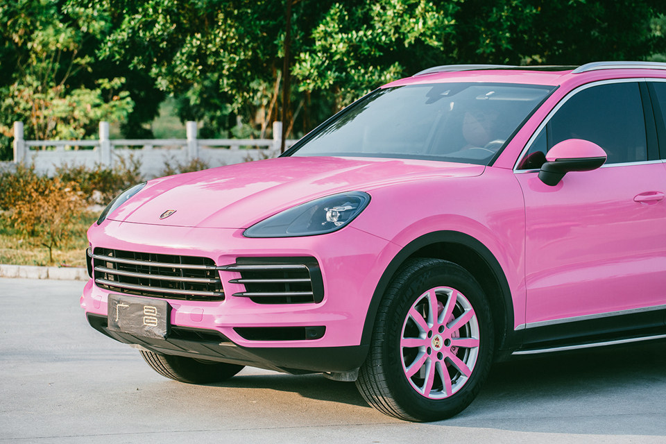 粉色当道卡宴桃红木的诱人改装