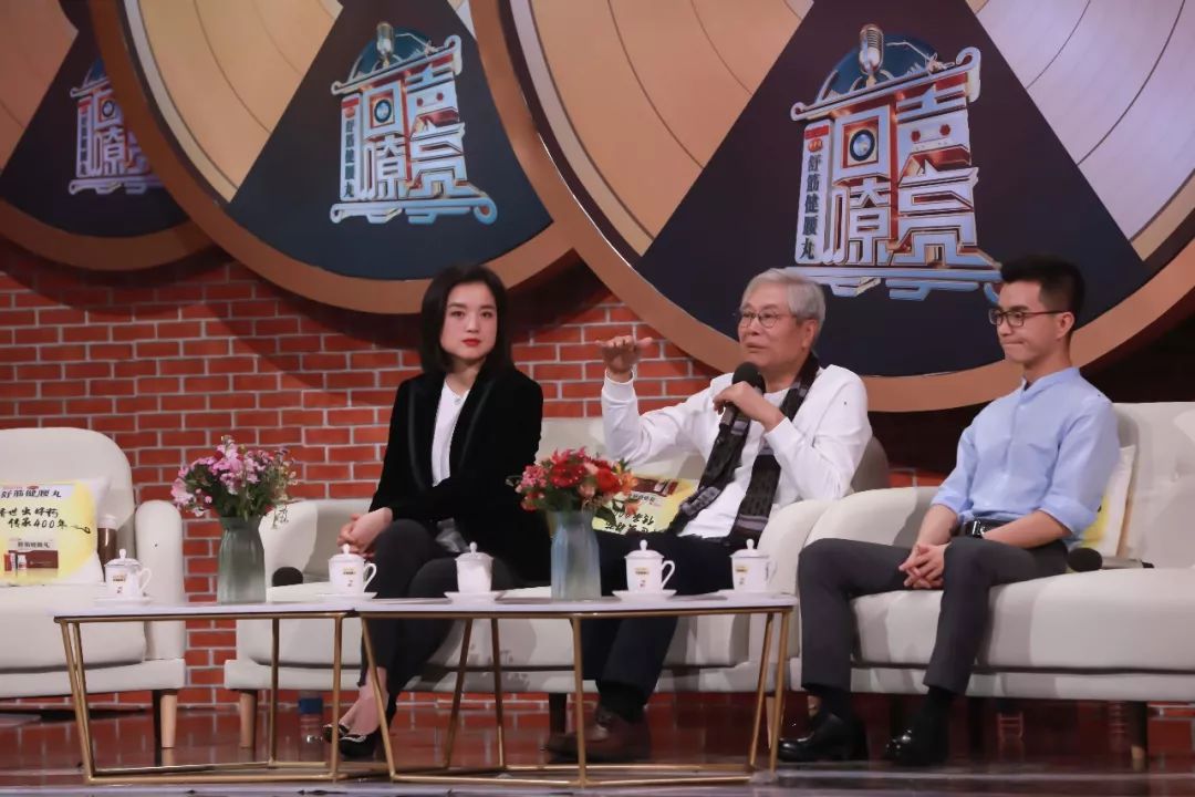 回忆杀!歌曲《大宅门》原唱胡晓晴经典再现