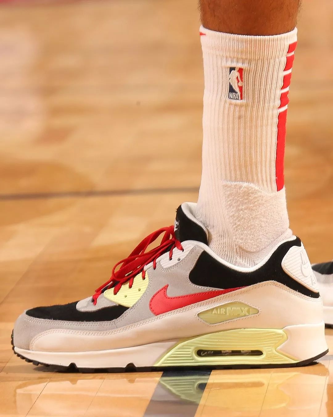 thabo sefolosha 塔博·塞福洛沙nike air max 90©andrew d