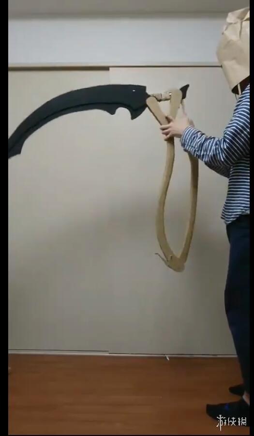 网友自制《血源诅咒》送葬之刃 霸气镰刀还原度颇高