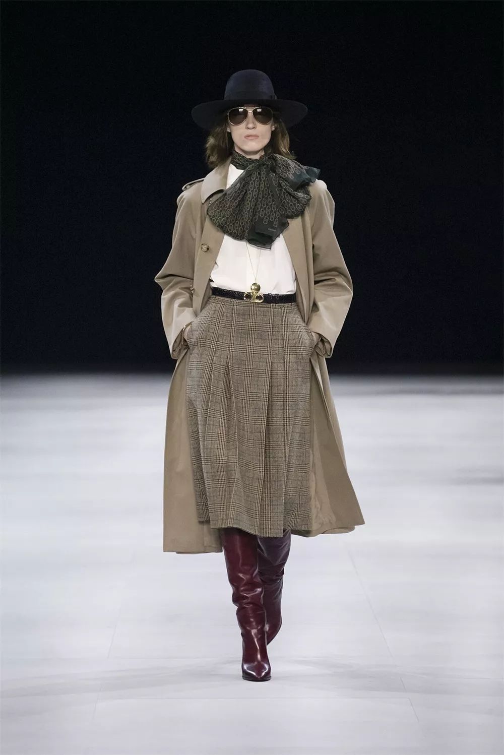 时尚感 · 时尚 | 率性之姿的优雅英伦范_风衣