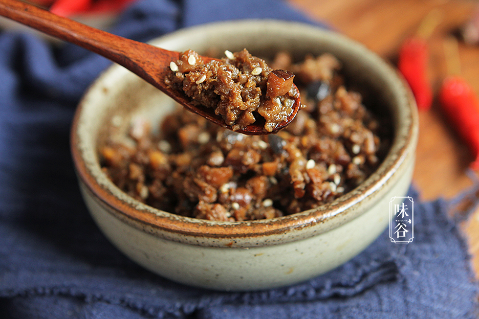 教你在家自制拌饭酱,简单一小勺,胃口大开,天天吃不腻