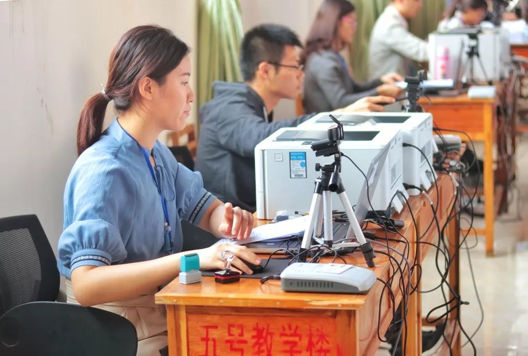 2020年全国硕士研究生招生考试右江民族医学院报考点现场确认工作顺利