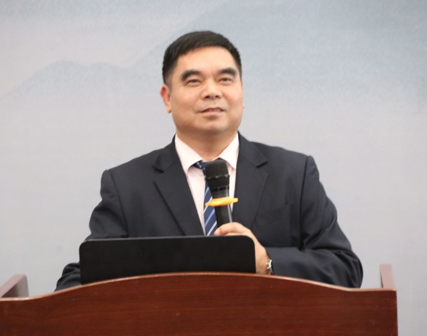 惠阳一中实验学校梁志军副校长永湖中学邵强辉校长会上,永湖中学邵