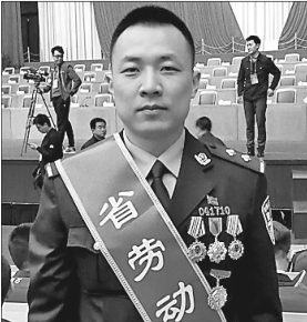 黑龙江日报11月13日讯殷浩是牡丹江市公安局新华分局北安社区警务大队