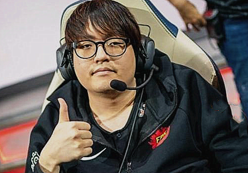 贡子哥复盘世界赛不配世界第一上单你们喜欢我就再坚持一年