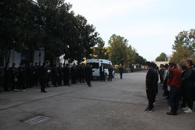 鹿邑县司法局组织社区服刑人员赴看守所开展警示教育活动