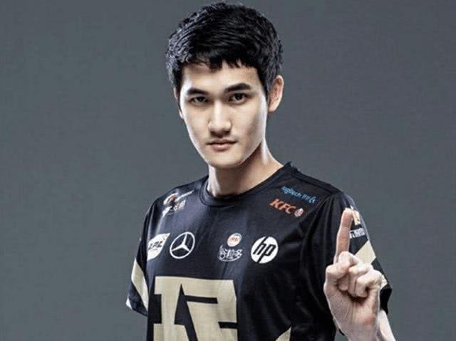 rng打野卡萨去向已定,lpl痛失一顶级打野,最后的离别画面让玩家泪目