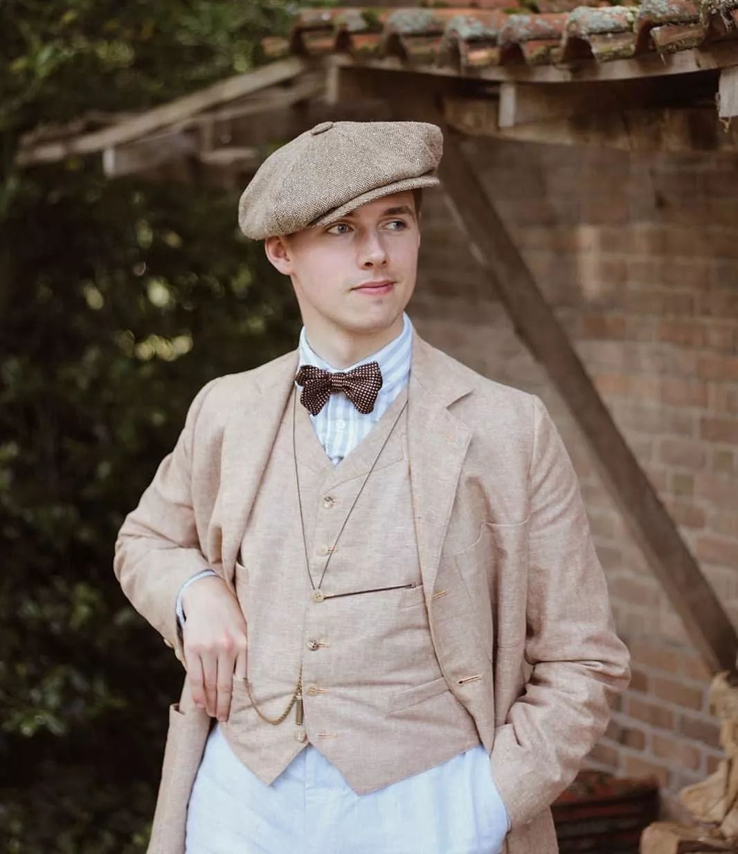 自学成裁的宠妻狂魔,不仅人帅还会做美衣_tom