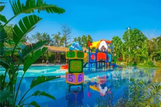 488元入住润杨溪谷一呆公寓两房一厅,耳听微风吹拂翠林,身享温泉水滑