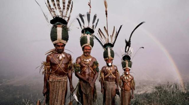 科罗威部落男性图片