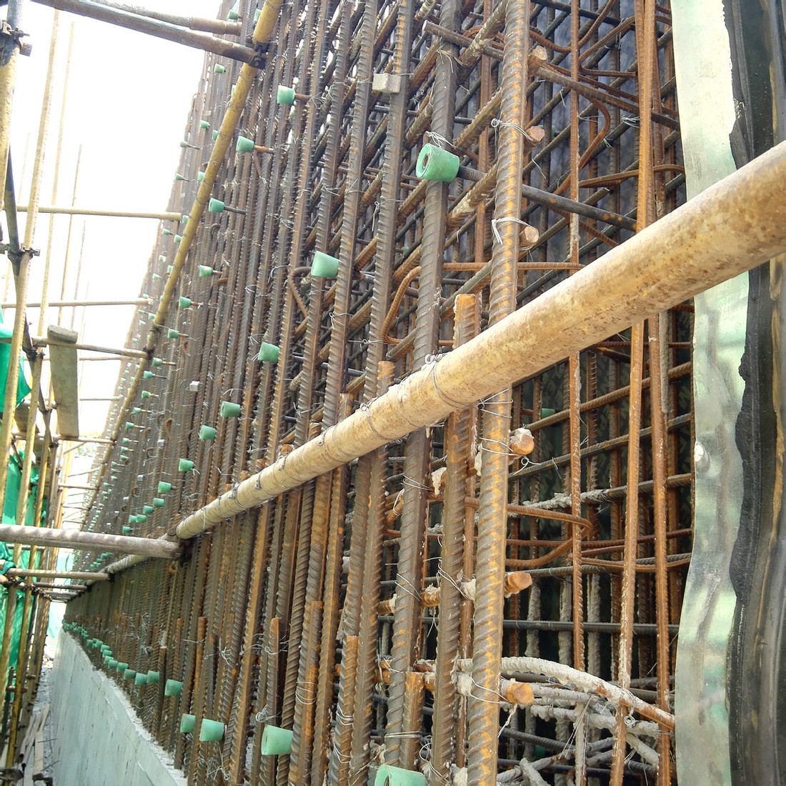 剪力墙防水止水螺栓的支模细节