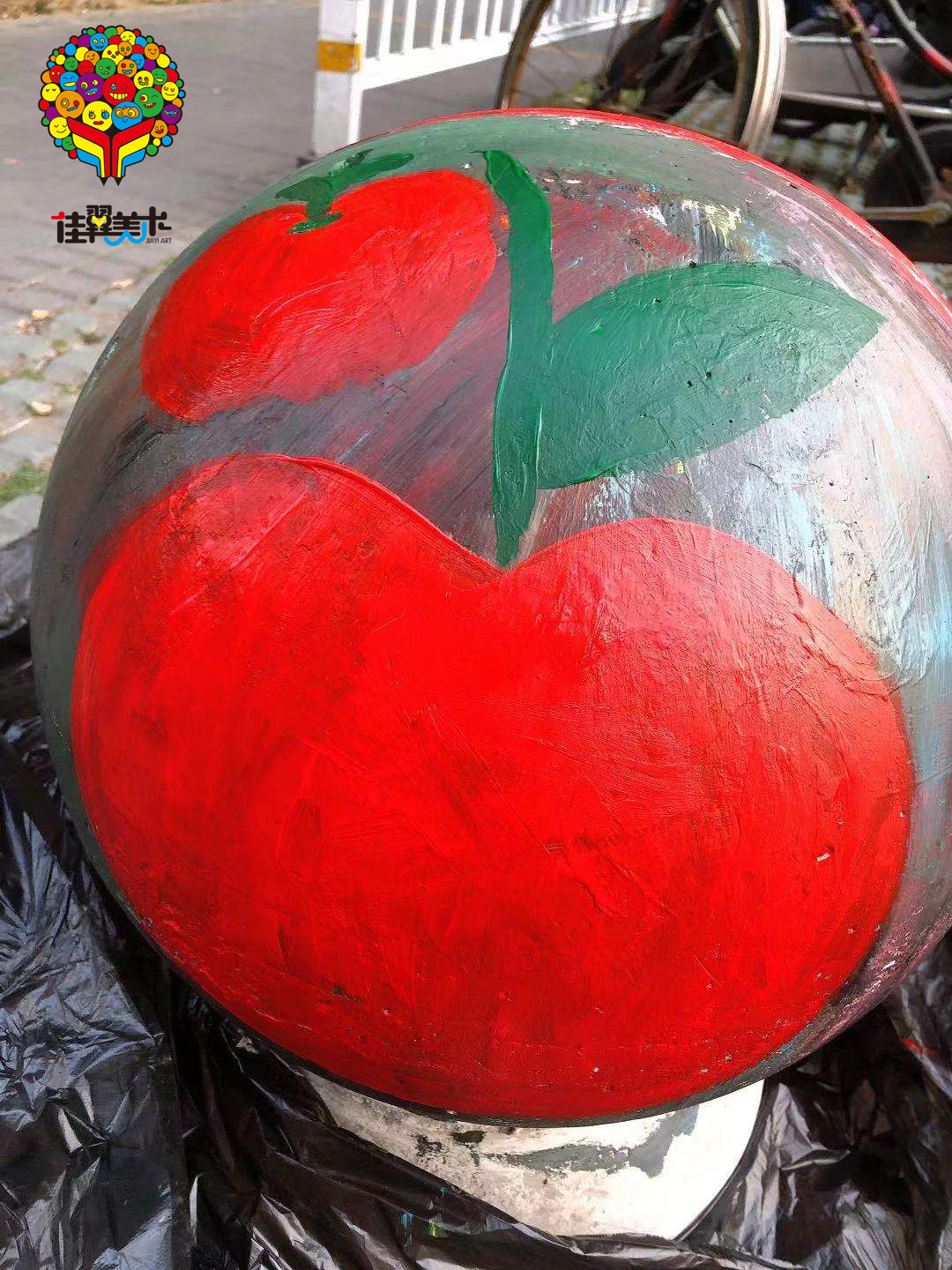 小区石球涂鸦快看有你的作品吗?