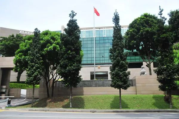 中国驻新加坡大使馆办理领事认证的收费下调