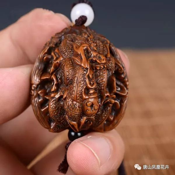 文玩核桃花中花乾隆最喜爱的掌中宝