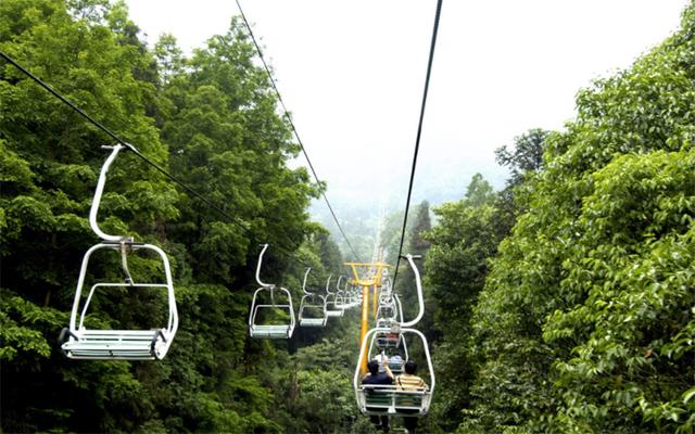 青城山前山索道图片