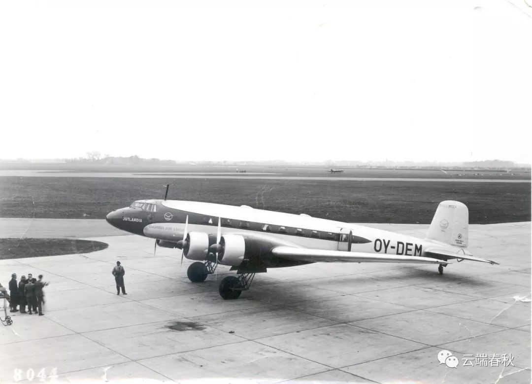 这架丹麦航空的fw200也是左侧接驳乘客你非要右侧也不是不行,这架福特