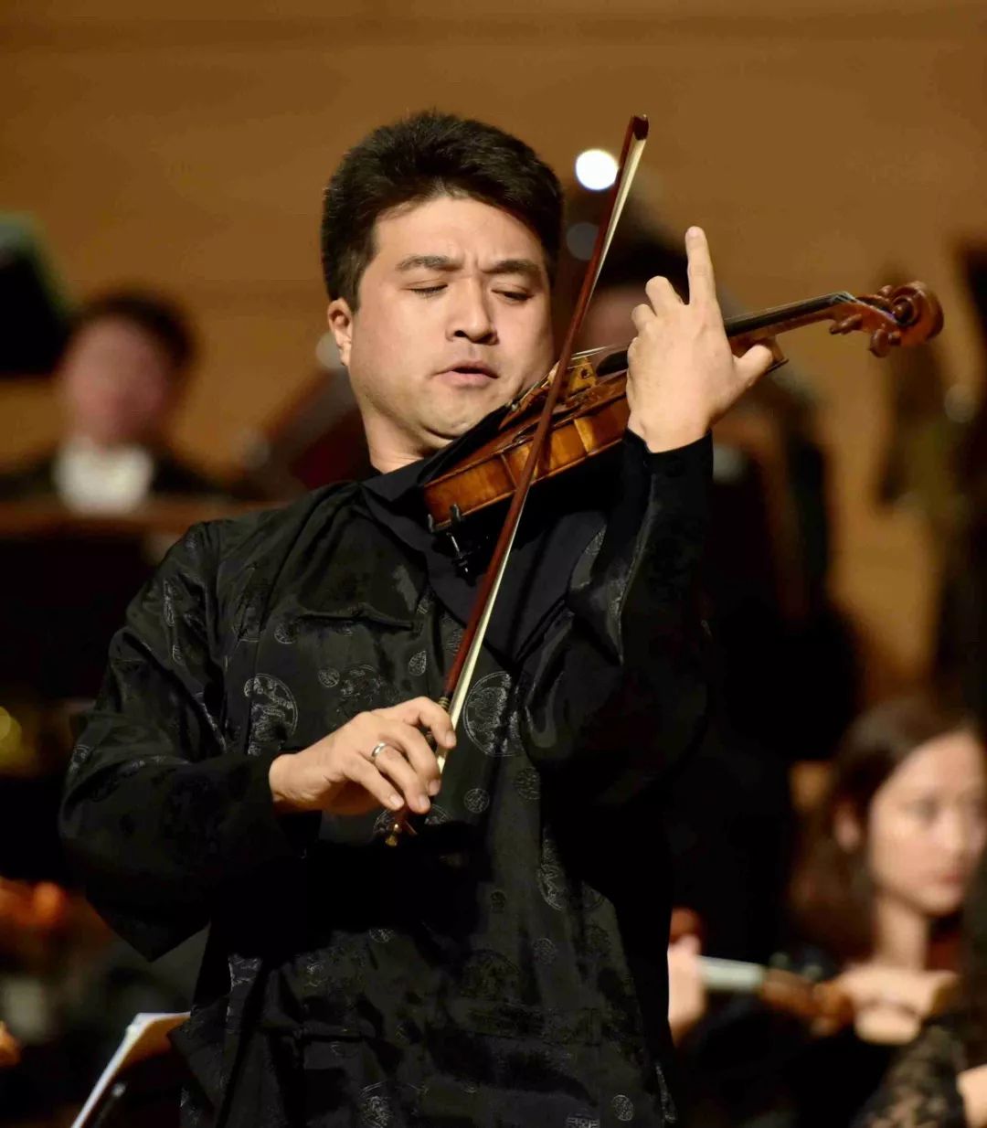 第二曲《布鲁赫:第一小提琴协奏曲》,是布鲁赫的代表作之一.