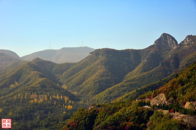 巩义杨树沟 嵩山秋色美