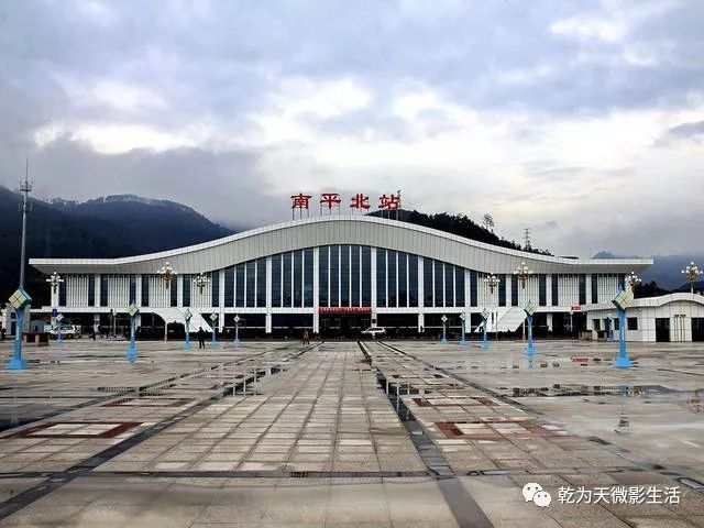 主要是因为该站所在位置为武夷新区,而且南平市政府驻地将从延平