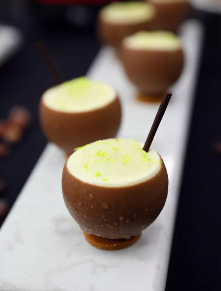 讲习会配方写实派仿真水果慕斯椰林飘香