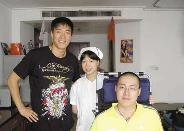 瘫痪12年男排主力汤淼近况:妻子母亲皆改嫁,与父亲带2岁小女儿_生活