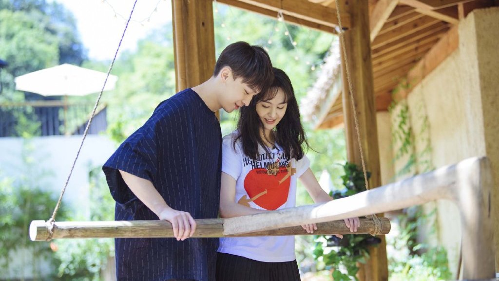 郑爽安慰被丈夫推下悬崖孕妇