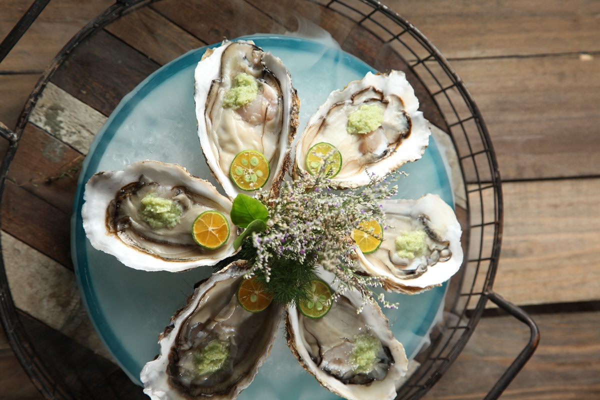 绝不是一般辣根横冲直撞的辛辣加入日式香甜味芥末酱山葵生蚝刺身(28