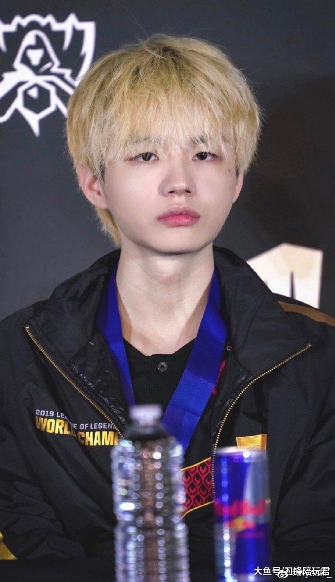 fpx辅助刚拿到s9冠军就膨胀刘青松怒怼cp粉网友是我也忍不了