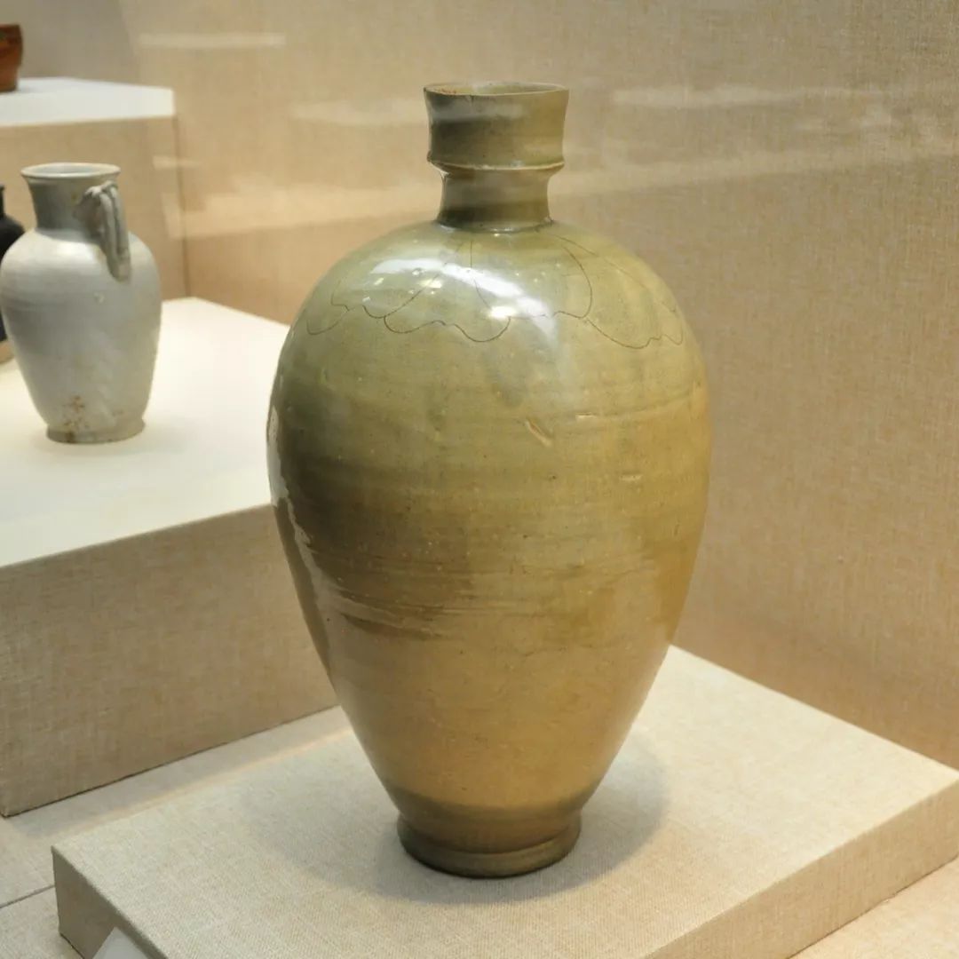 广东省博物馆18瓷器4宋瓷青釉